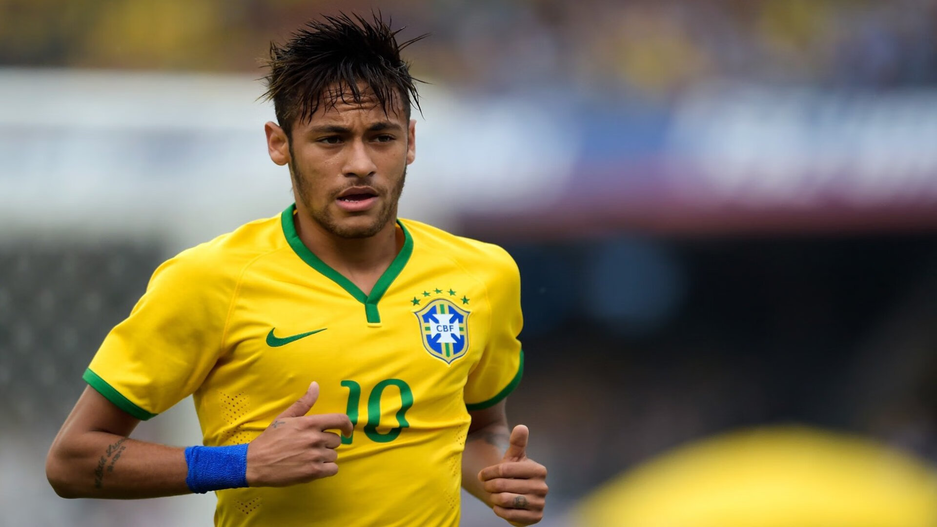 综合格斗赛场焦点！比利时队对阵意大利队，冠军之争悬念重重，胜负难料